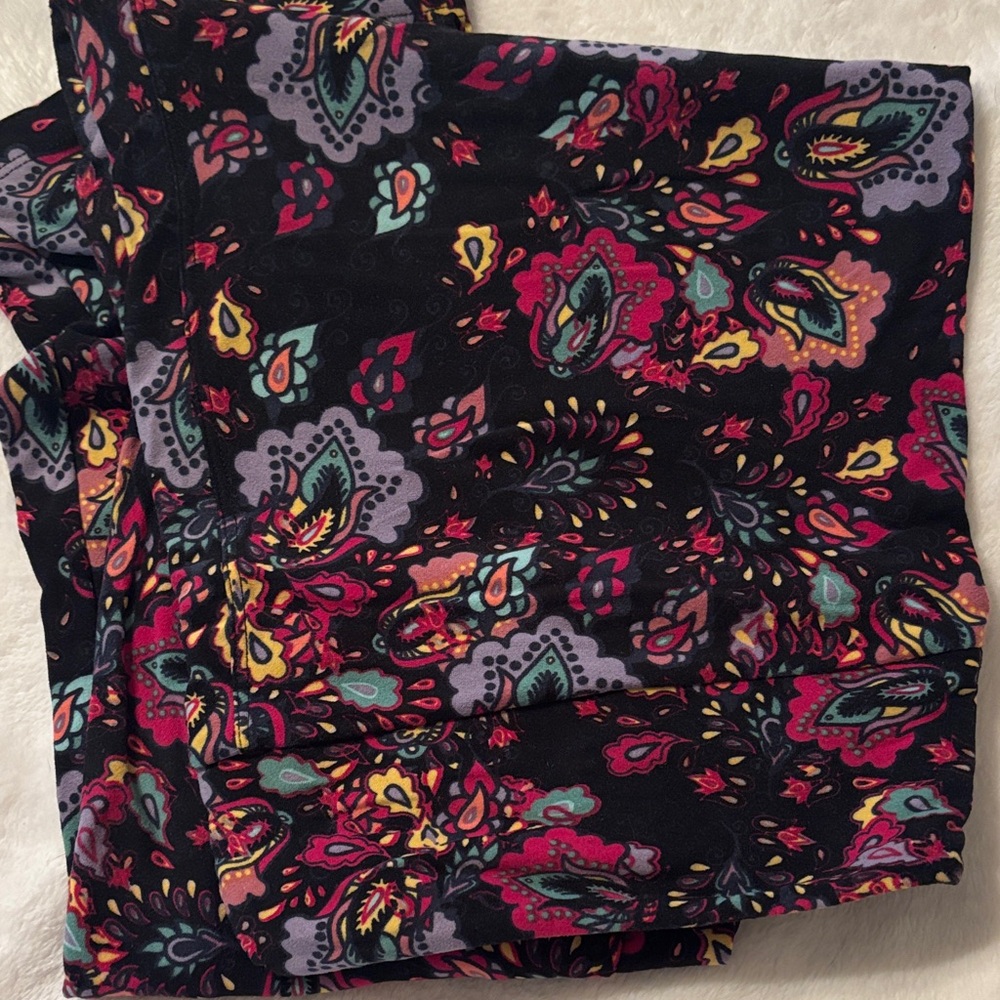 LuLaRoe Black and Multicolor Paisley Leggings